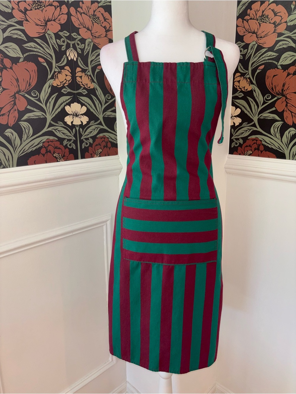 Vintage Striped Full Apron | Cottage Kitchen - Picture 2 of 7